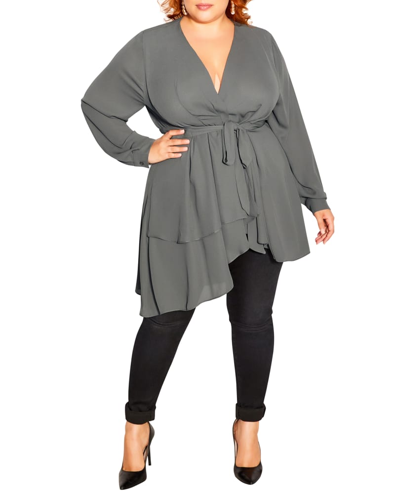 Front of a model wearing a size XXS Shibara Top in Deep Sage by City Chic. | dia_product_style_image_id:252377